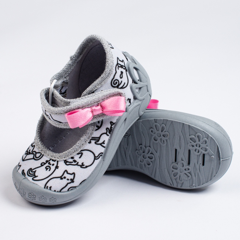 SHELOVET Chaussons gris pour filles avec velcro chats 3F 1