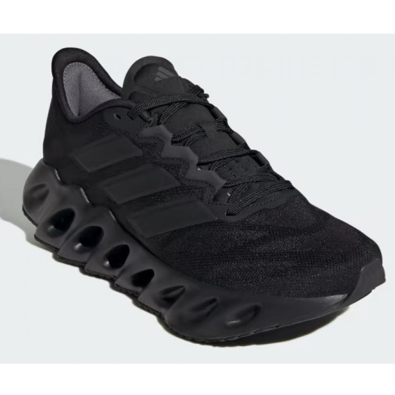 Chaussures adidas Switch Fwd W ID1787 le noir 1 Chaussures adidas Switch Fwd W ID1787 le noir 1