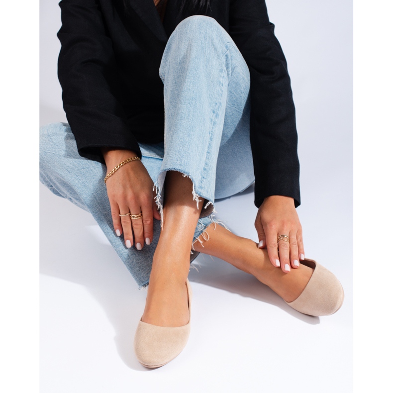 Ballerines confortables en daim beige 1