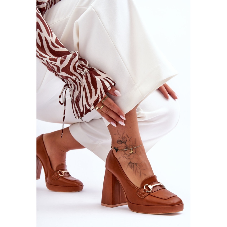 Escarpins en cuir Camel Rouse à la mode brun 2