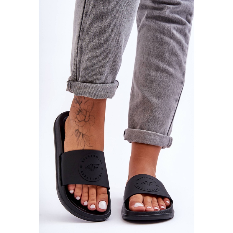 Chaussons Sport Femme 4F 4FSS23FFLIF069-72S Noir 1