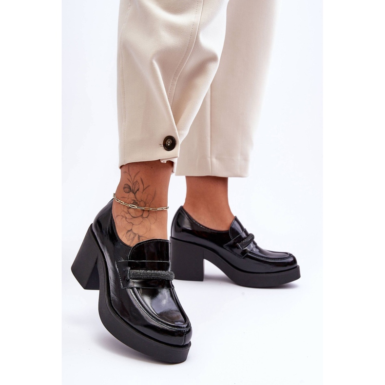 Lemar Brogues en cuir sur le talon avec décoration Gelanor noire le noir 2 Lemar Brogues en cuir sur le talon avec décoration Gelanor noire le noir 2