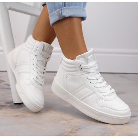 Chaussures de sport baskets hautes blanches Big Star KK274263 1
