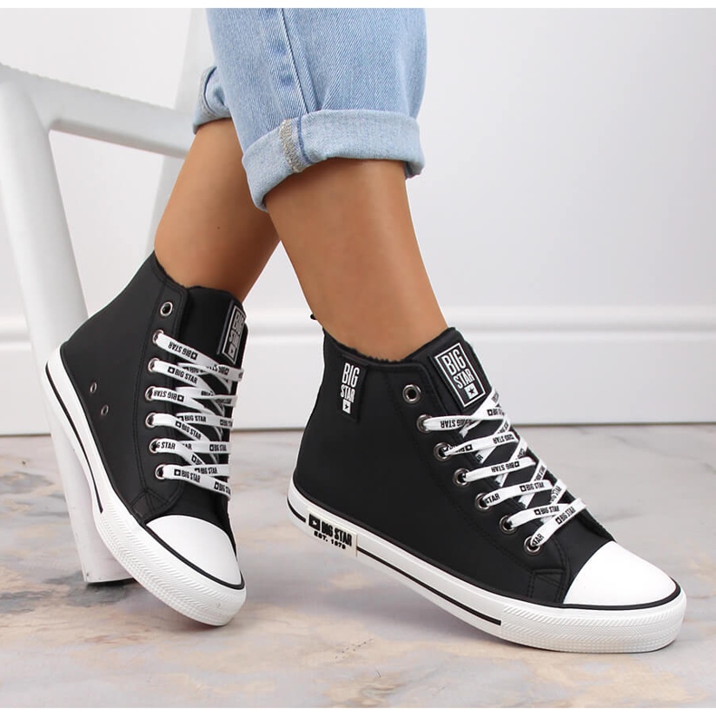 Baskets isolées noires Big Star KK274598 1
