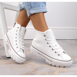 Baskets isolées sur la plateforme blanc Big Star MM274037 1