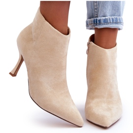 Bottes à Talons Hauts en Daim pour Femme Beige Clair Merisa 10