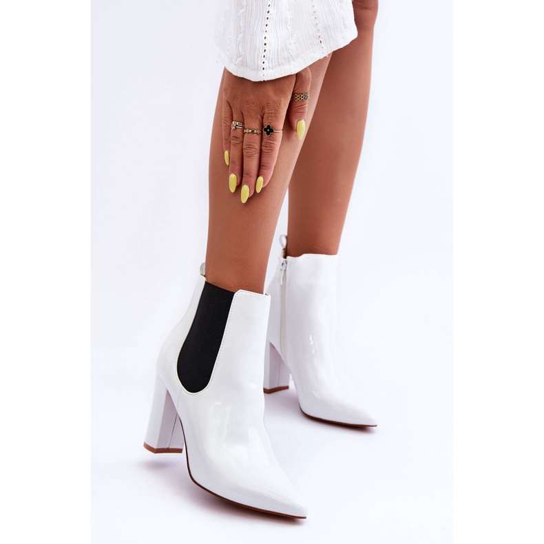 Bottes Laquées Sur Un Talon Blanc Evita blanche 2