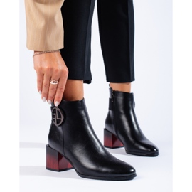 W. Potocki Bottes noires pour femmes sur le poteau de Potocki 1