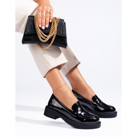 W. Potocki Mocassins noirs laqués pour femmes de Potocki le noir 1