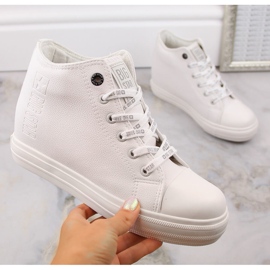 Baskets pour femmes sur le coin blanc Big Star EE274128 1
