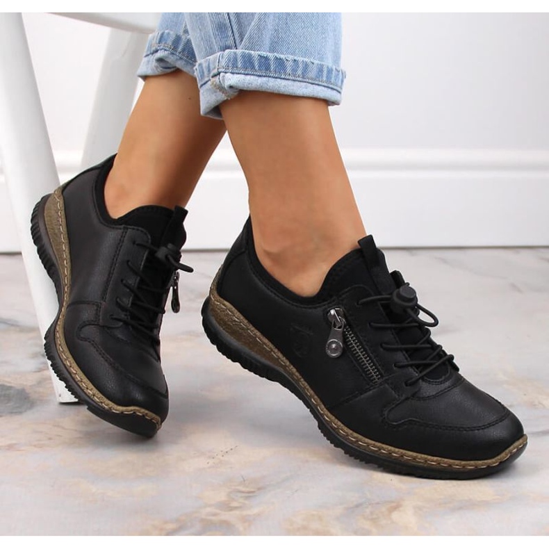 Chaussures à enfiler en cuir Rieker W RKR609 noir 1