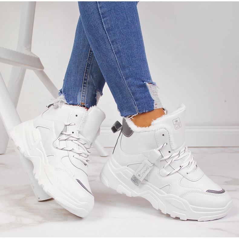 News Baskets isolées pour femme à semelle épaisse blanc blanche 1