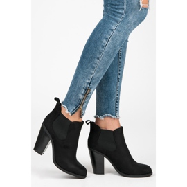 Juliet Bottines Chelsea en daim sur le poteau le noir 5