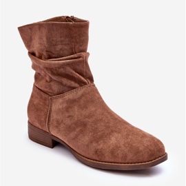Bottes à talon plat froissées en daim marron Manuvia brun 1