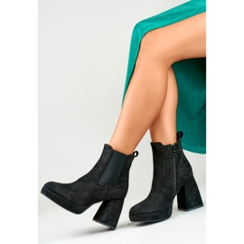 Bottes noires en daim pour femmes sur un talon haut beige 1