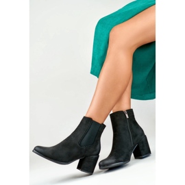Bottes classiques en daim noir de Blaise le noir 6