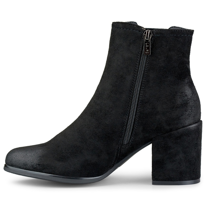 Bottes classiques en daim noir de Blaise le noir 1