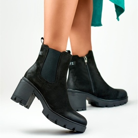 Bottes pour femmes en daim classiques sur le poteau Adeline le noir 6
