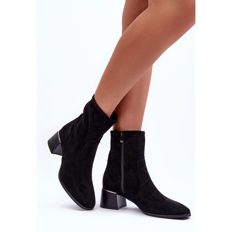 Bottines à Talons Hauts Ajourées en Daim Perles Noires 2