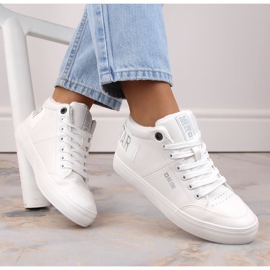 Baskets isolées blanches Big Star EE274352 1