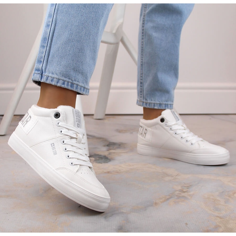 Baskets isolées blanches Big Star EE274352 2