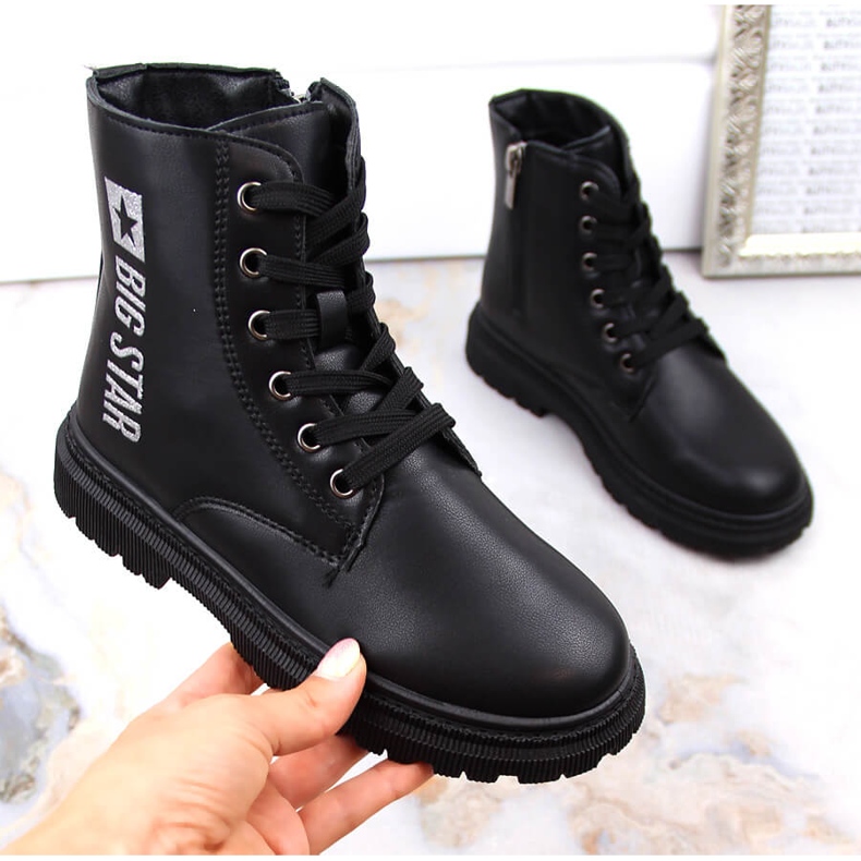 Bottes enfant isolées noires Big Star MM374152 1