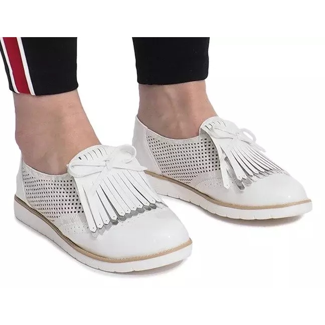 Mocassins blancs ajourés à franges Pamole blanche 1