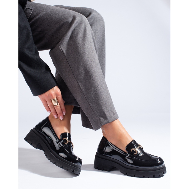 Mocassins Shelovet en cuir verni à semelles épaisses noir 1