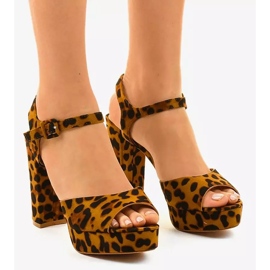 Sandales léopard sur le poteau en daim AT-0660-L multicolore 1