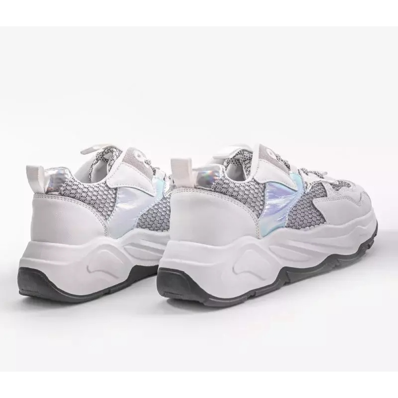 Baskets de sport blanches avec inserts gris RAL-63 2