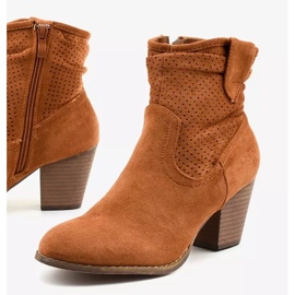BM Bottines en daim marron sur le poteau Delalise brun 1