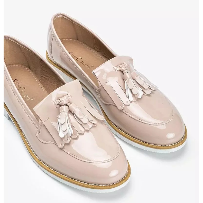 Chaussures laquées beiges à franges Lorena 1