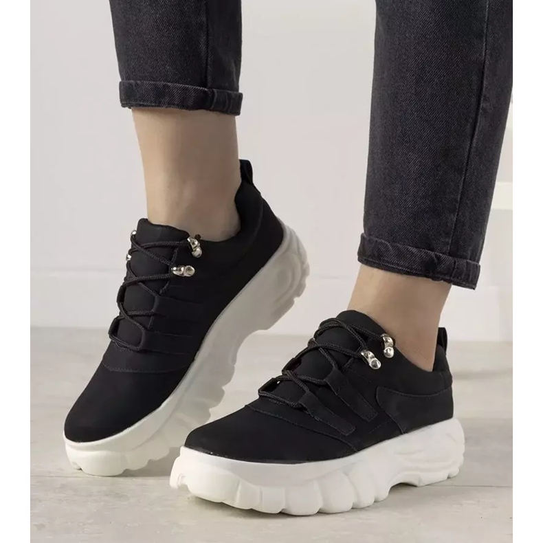 Baskets de sport noires à semelle haute Luna 1
