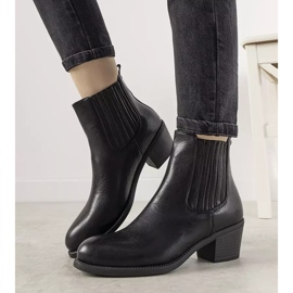 Bottines noires à enfiler sur le poteau Pena 2