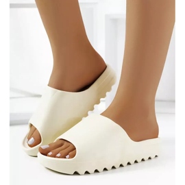 Babouches en caoutchouc beige Christinia 1