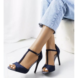 Inna Sandales bleu marine sur talon Munger 2 Inna Sandales bleu marine sur talon Munger 2