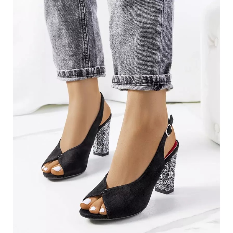 Sandales en daim noir Bonnie 1