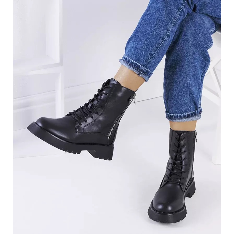 Bottes noires sur une semelle Osaka massive le noir 1