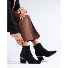 Élégantes bottes en daim noir pour femmes sur le poste Shelovet le noir 1