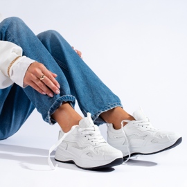 Baskets femme Shelovet blanches à lacets 1