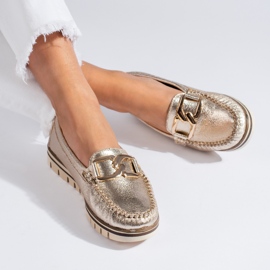 Mocassins confortables dorés avec chaîne Shelovet 1