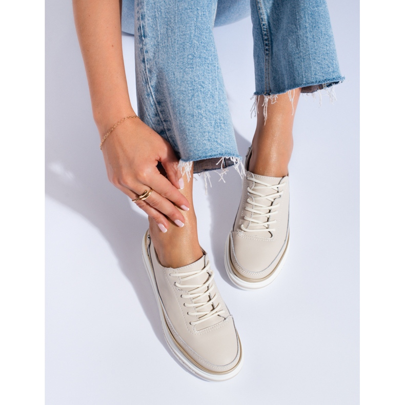 SHELOVET Chaussures en cuir beige pour femmes sur la plateforme Shlovet 1
