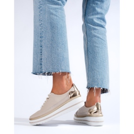 SHELOVET Chaussures en cuir beige pour femmes sur la plateforme Shlovet 2