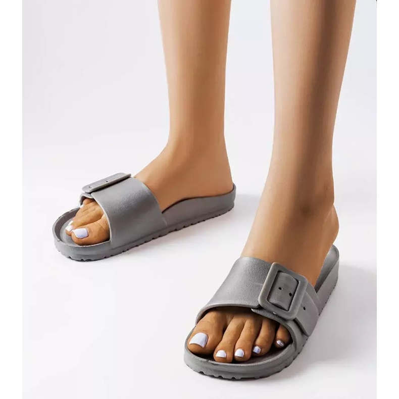 Claquettes en caoutchouc gris avec boucle Nelm 1