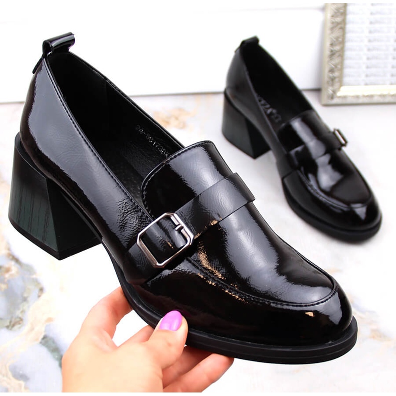 Chaussures femme laquées noires à talons décoratifs Vinceza 58173 1