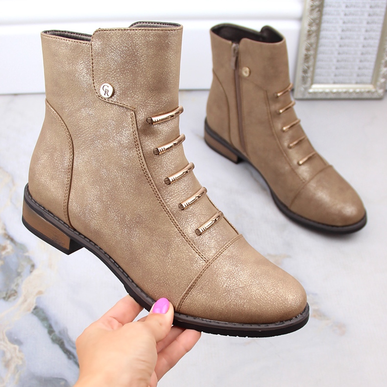 Bottines plates femme isolées beige or Jezzi ASA62-16 1