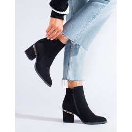 Bottes en daim noir de Shelovet le noir 3