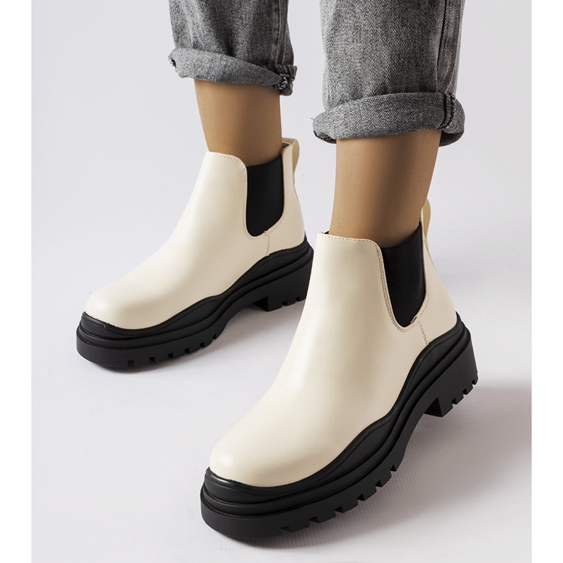 Bottes beiges sur plateforme noire de Marinone 1