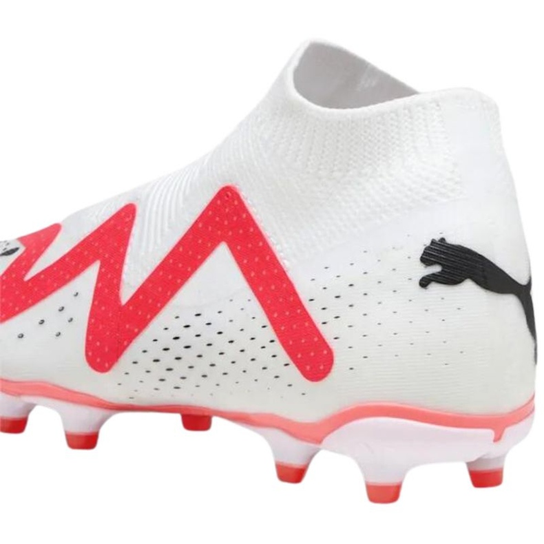 Puma Future Match+ Ll FG/AG 107366 01 chaussures de football blanches avec chaussette 2