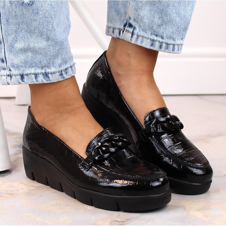 Chaussures femme en cuir laqué noir Croco Filippo 2